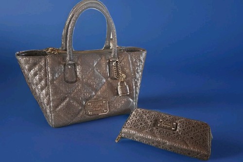 Guess Metallic Silver Shoulder Purse & Wallet Logo Quilted Glam Designer