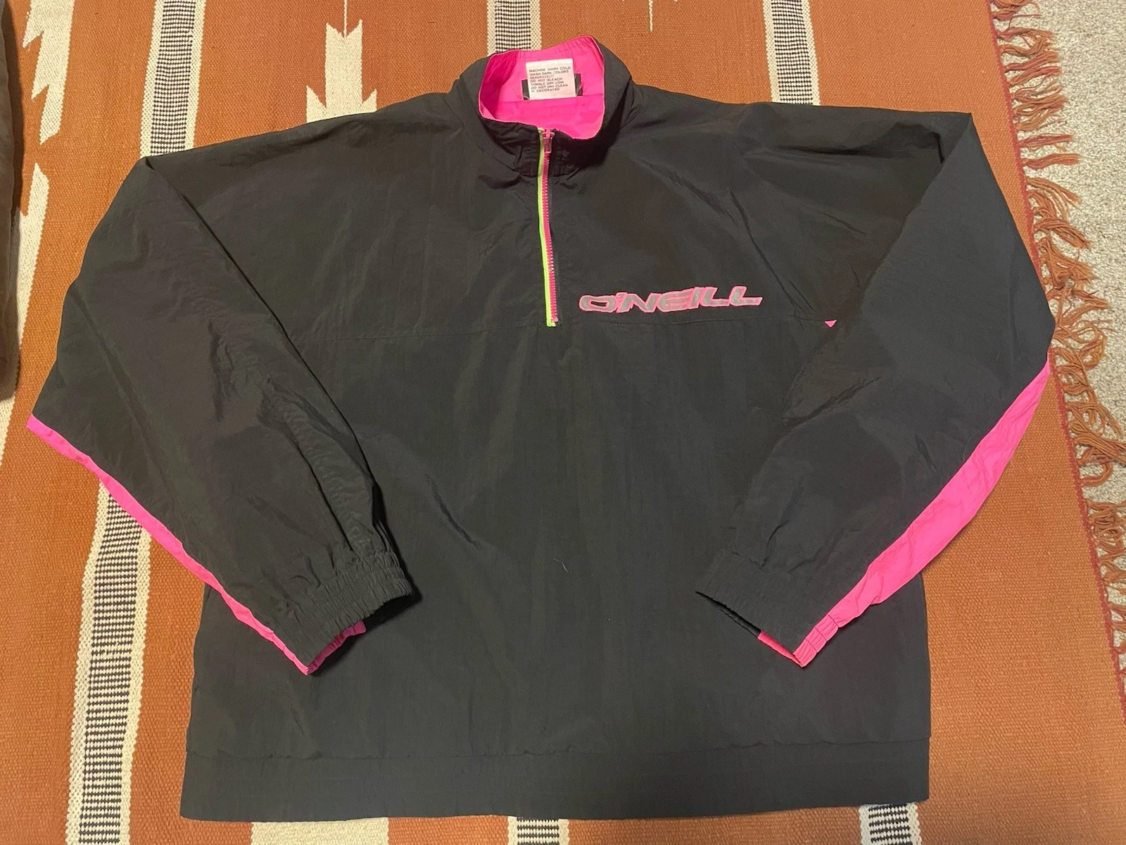 Vintage O’Neill Surf Jacket Size XL Anorak Black Pink Snowboarding Skiing Nylon