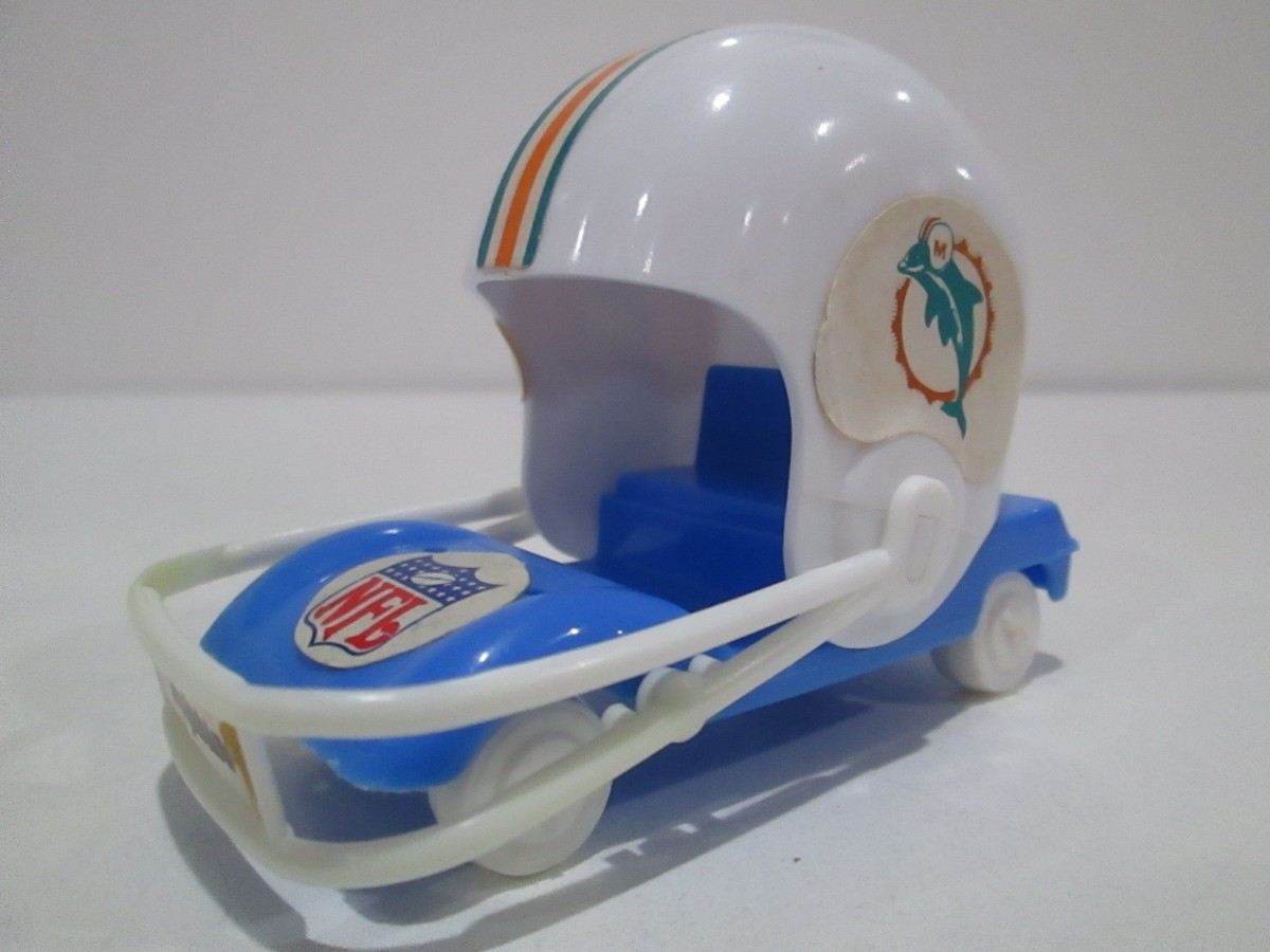 football helmet caet Champion Sports Heavy Duty Steel Cart with Swivel Casters Pro Down Football Helmet Cart