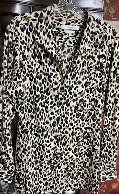 Foxcroft Womens Button Up Shirt Size 14 Wrinkle Free Shaped Animal Print