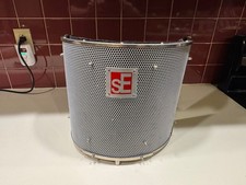 sE Reflexion Filter Pro Mic Isolation Shield Vocal Booth Studio Recording