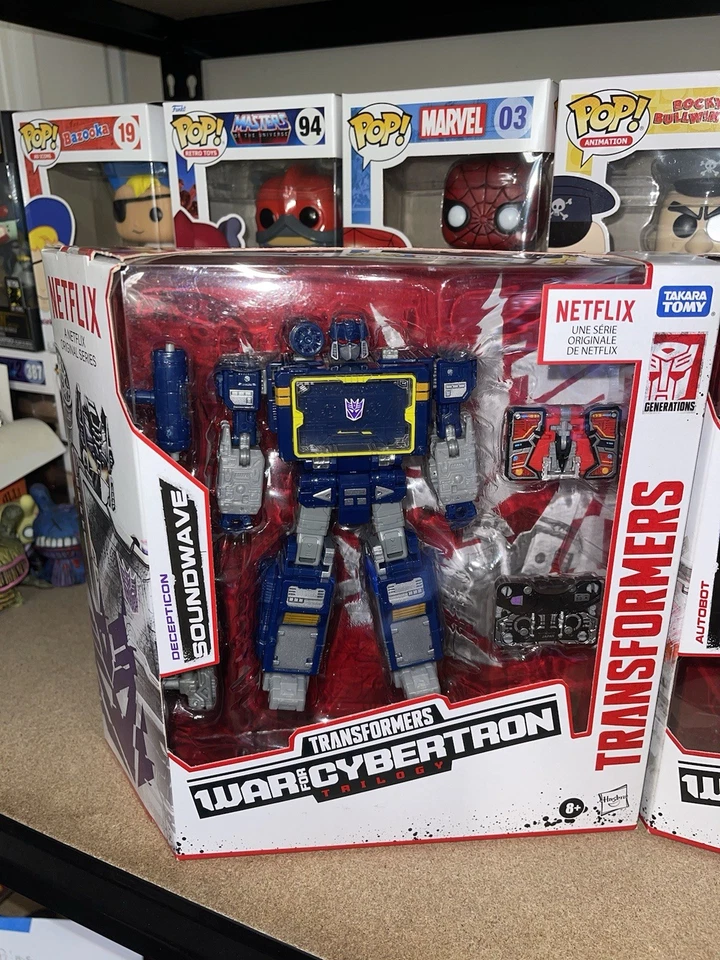 Transformers Netflix War for Cybertron Soundwave Optimus Prime Megatron Set - Image 2 of 4