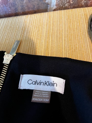 Calvin Klein Black Dress With Bell Sleeves Women’s Size:20W - Picture 3 of 7