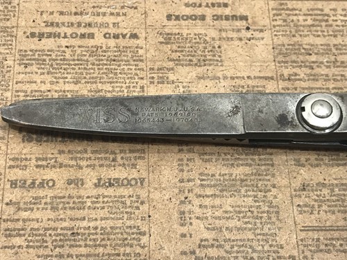 2 Vintage Wiss 9" Pinking Shears Scissors 1959190 & Number 39 - Picture 3 of 6