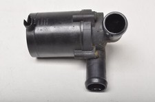 Pompe à eau Volvo XC60