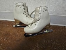 Edea Chorus Figure Skate Ice Skates/John Wilson Pattern 99 Blades