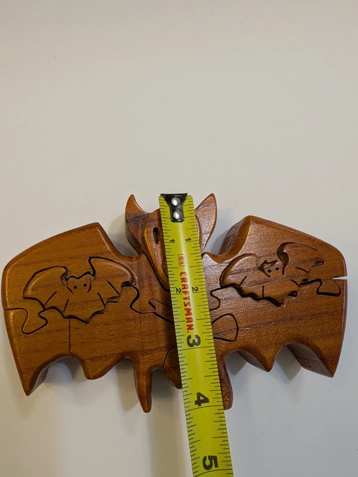 Rompecabezas de madera tallada a mano en forma de murciélago 3D 4,5" Hx 7" Foto 3 de 4