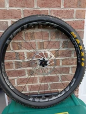 DT Swiss 350 27.5"+ Mountain Bike Wheel set Easton ARC40 27.5 rims & Tubeless