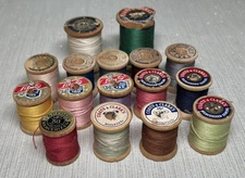 Lot Of 16 Vtg Wooden Spooled Sewing Thread Various Ages Colors Sizes Brands