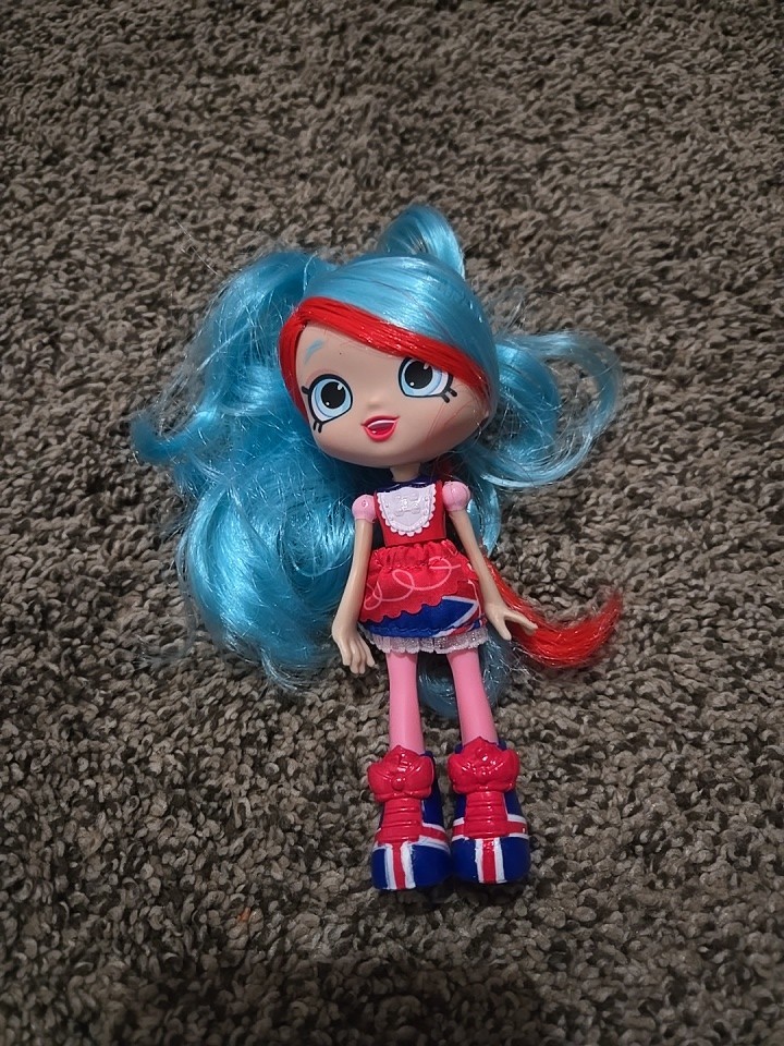 Shopkins World Vacation Jessicake Shoppie Doll Season 8 Preo