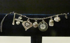 SEATTLE MARINERS Silver tone Figaro chain Charm Bracelet New in gift box 6"- 8"