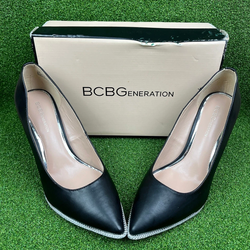 Bomba Harlia BCBGeneration negra imitación cuero puntiagudo detalle cadena talla 11 Foto 4 de 4