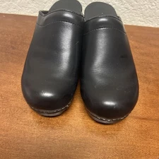 Women's Black Sanita Clogs size 38 7.5 8 Textured Suede Leather