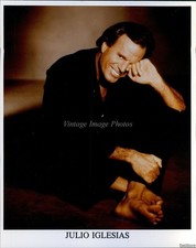 Julio Jose Iglesias De La Cueva Spanish Singer Musician 8X10 Press Press Photo