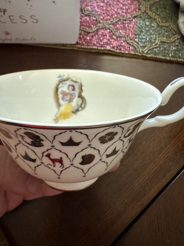 The English Ladies Co - Disney 100 Snow White Cup And Saucer