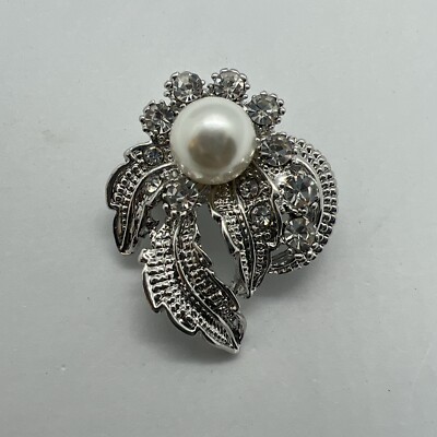 Axing Shining Rhinestone Crystal Brooch Pin