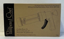 Pampered Chef Cookie Press 1525 Retired 16 Disks Designs Spritz Cookies with Box