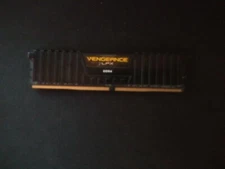 corsair vengeance lpx 8gb 1x8 (used)