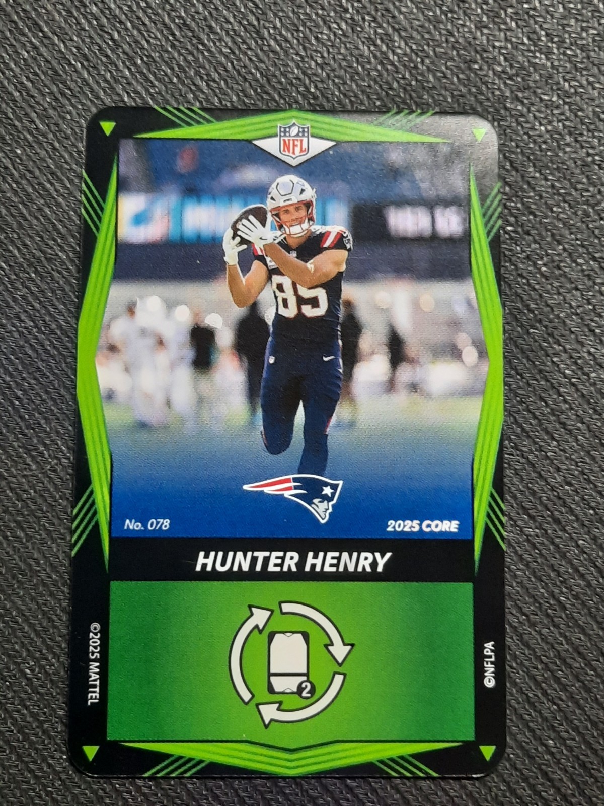 2025 UNO Elite Green #078 Hunter Henry New England Patriots