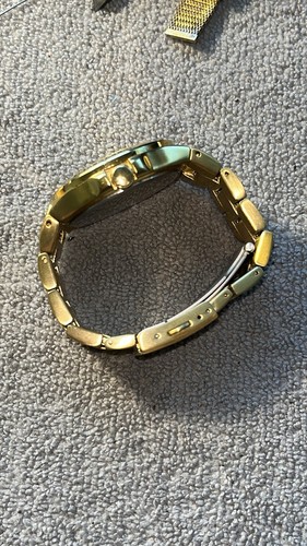 GUESS Women's Active Shine Multi-Function Gold Sport Watch With New Battery NICE - Picture 10 of 11