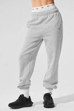 MULTIPLE SIZES AND COLORS Alo Pants Accolade Sweatpants Unisex