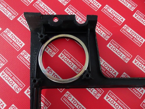 1973 1974 Toyota Corolla KE20 KE25 TE21 TE25 TE27 Center Console Panel & Clock - Picture 14 of 24