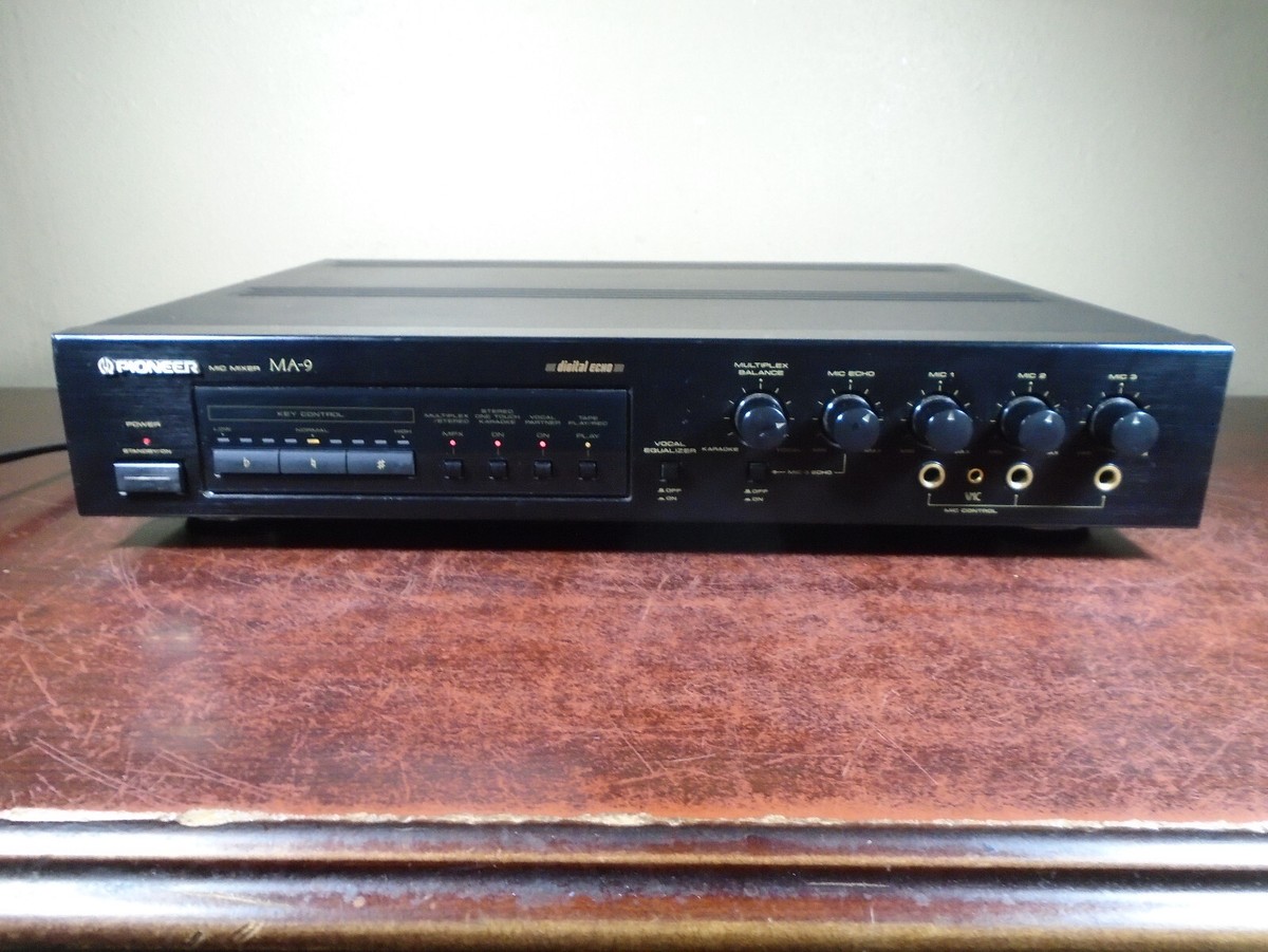 PIONEER MA-9 MIC MIXER Karaoke Digital Echo *cosmetic flaws but