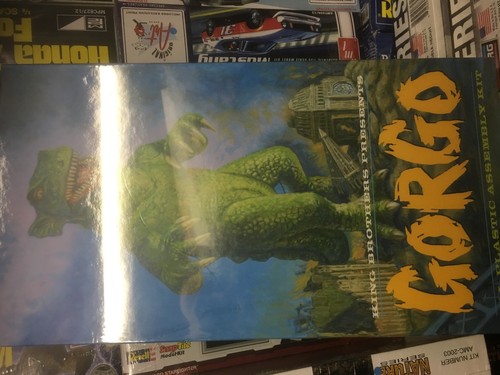 2014 MONARCH 1/8 410149 Gorgo the Monster from British Sci-Fi in stock ships now - Picture 1 of 11