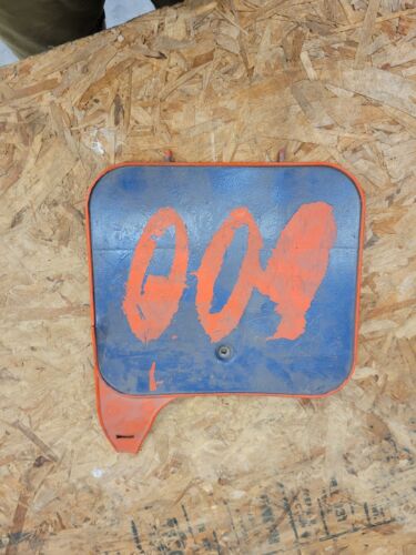 1985 Honda CR500 front number plate 61136-KA3-830ZB CR 125 250 500 - Picture 1 of 3