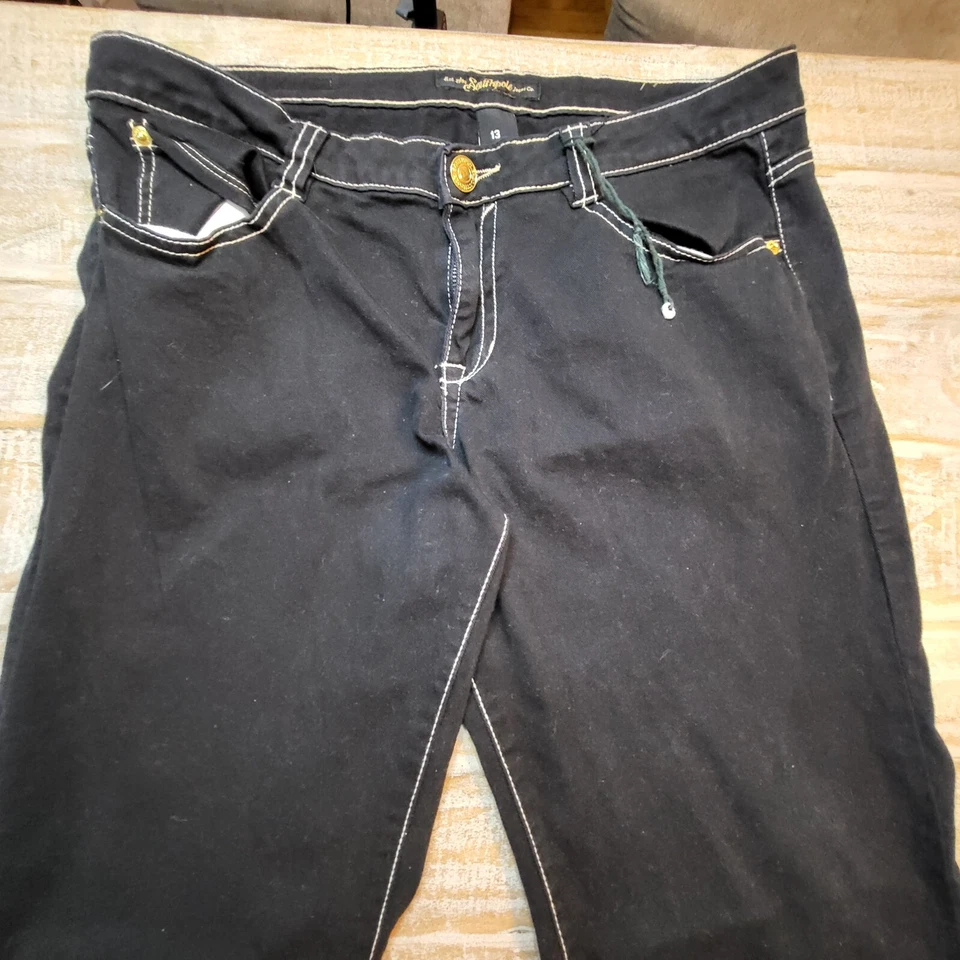 Pantalones de mezclilla Southpole Jeans Juniors 13 negros pierna acampanada puntada gruesa elásticos Foto 2 de 4