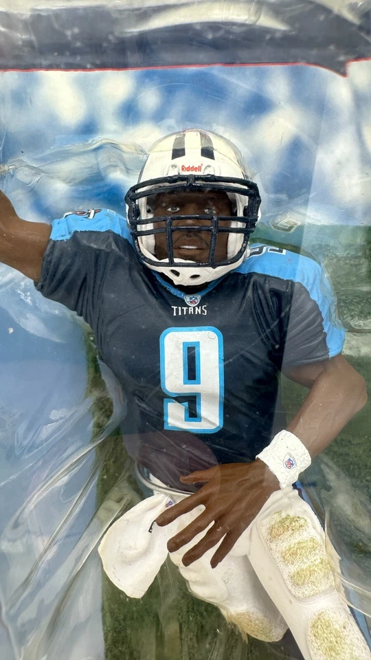 Boneco de ação McFarlane NFL Series 8 Steve McNair Tennessee Titans brinquedo - Imagem 2 de 4