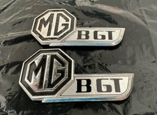 Genuine Oem Mgb Gt C-post Pillar Badges Pair - Original Bl Bhh1400 Bhh1401 Lr