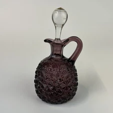 LG WRIGHT Glass Daisy and Button Pattern Cruet w/ Clear Stopper ~ Amethyst