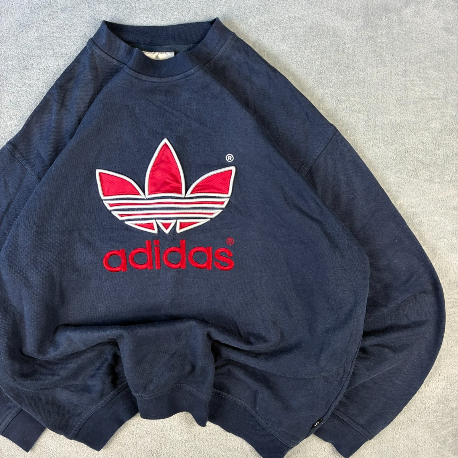 Vintage Adidas 1990's Navy Blue Red Trefoil Spellout Size 40/42 Large Sweatshirt image 3