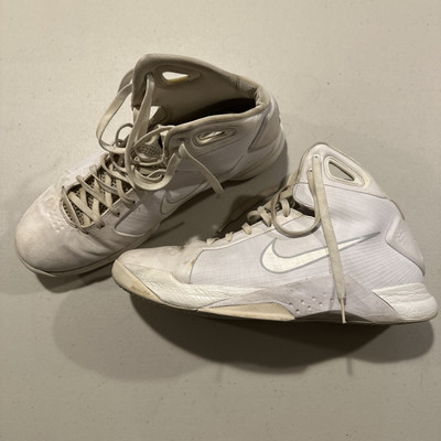 Size 11 - Nike Hyperdunk '08 Triple White