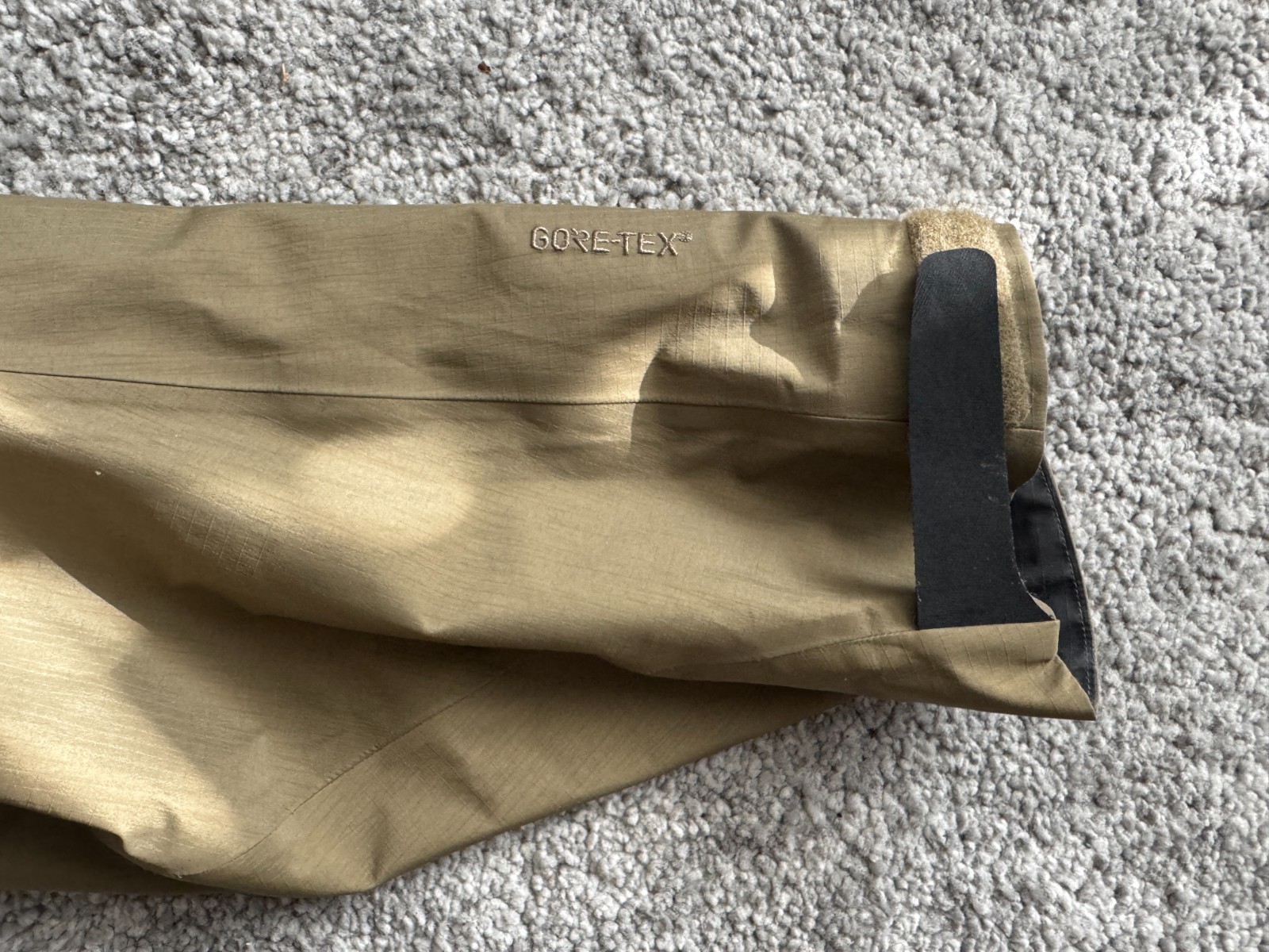 Arc’teryx LEAF Alpha Crocodile (Gen2) Jacket Men’s Large thumbnail 5