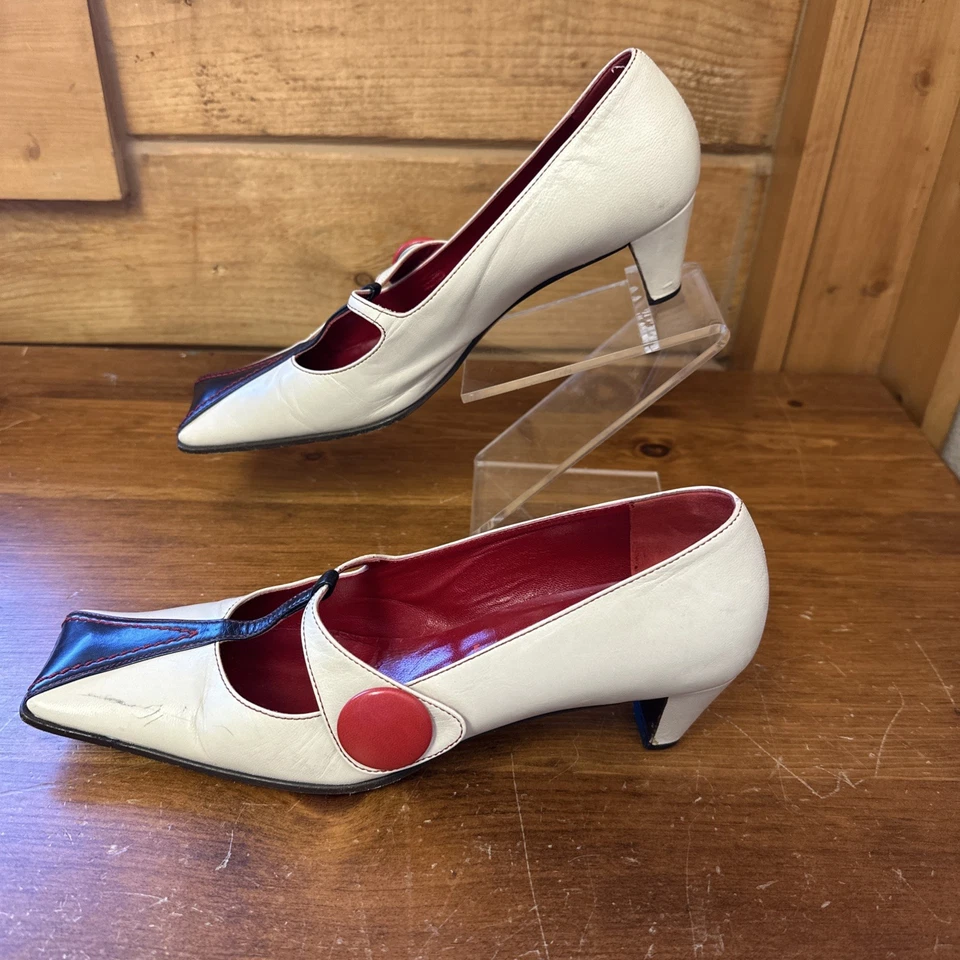 VTG MIU MIU TWO TONE SQUARE TOE MARY JANES 37.5 RED Button KITTEN HEEL Classic - Image 2 of 4