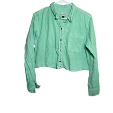 Universal Thread Blouse Women's Medium Green Button Up Pocket Long Sleeve Top