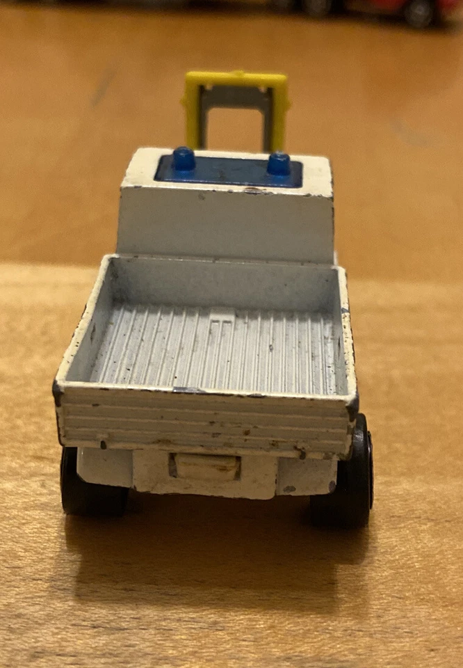 Vintage MAJORETTE UNIMOG Air France Forklift Elevator Original Old Car Rare wDog - Image 4 of 4