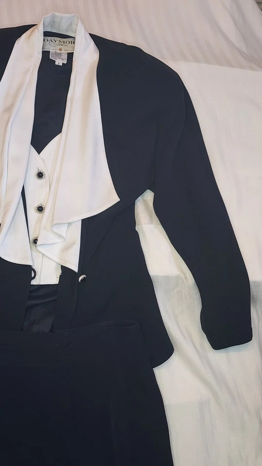 Daymor Couture Mock 3 Piezas Traje Esmoquin Vestido Negro S6 Mujer Esmoquin (Hallazgo Raro) Foto 3 de 4