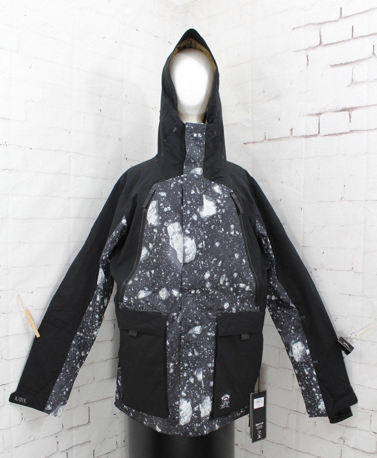 Сноубордическая куртка Billabong Reach Shell с капюшоном мужская Средний размер Iceberg 36290₽