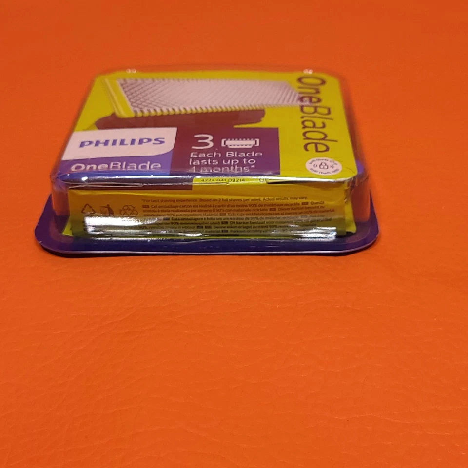 Paquete de 3 cuchillas de repuesto Philips OneBlade QP230/50 para todos los productos OneBlade Foto 4 de 4