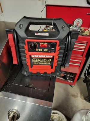Viking 1700 Amp Peak Jump Starter Power Pack & Air Compressor