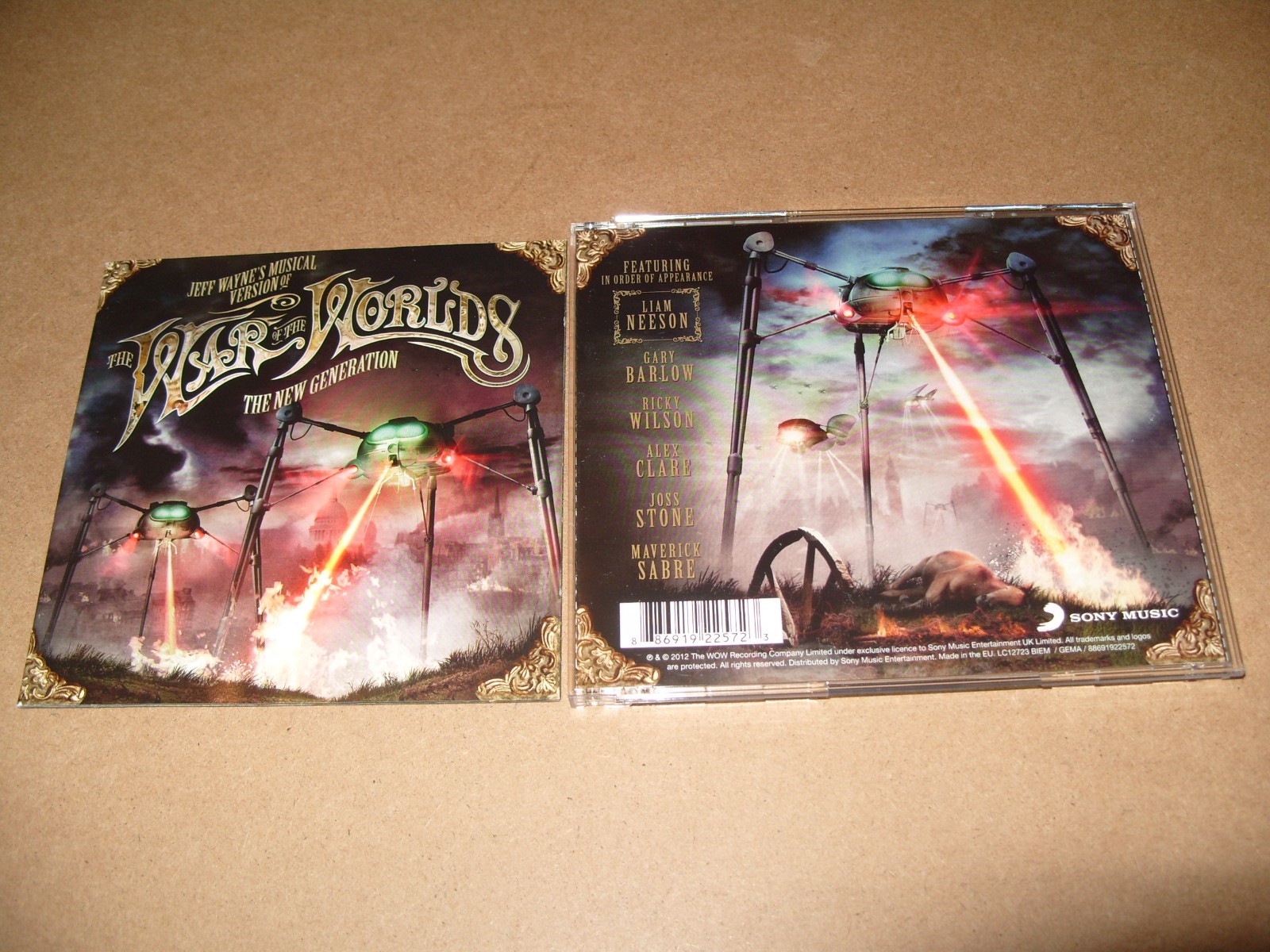 Jeff Wayne album - Jeff Wayne's Musical Version Of.2 CD EX+ / INLAYS VG. (C16)