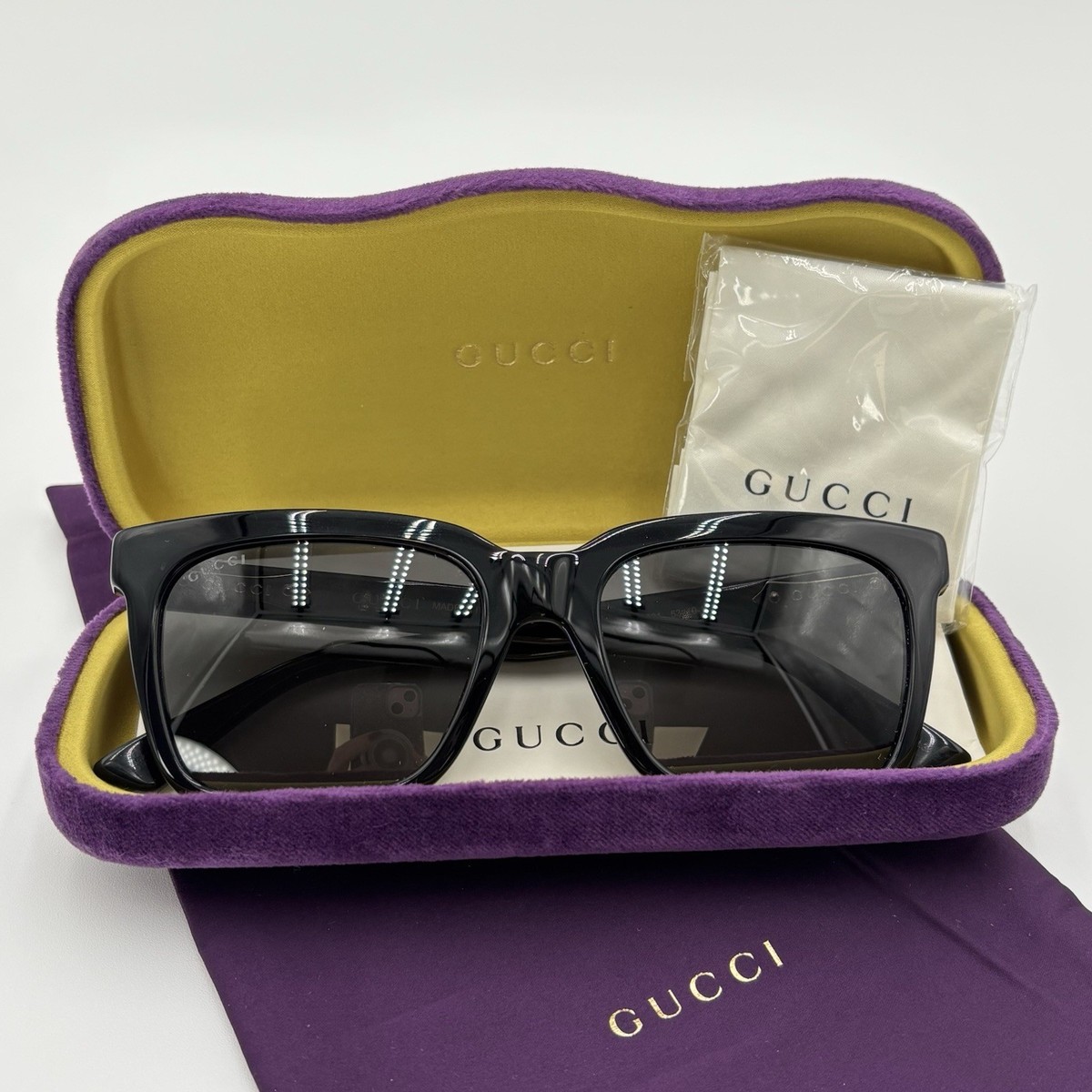Gucci GG0267S Black Square Sunglasses 001 Italy 53mm NWOT
