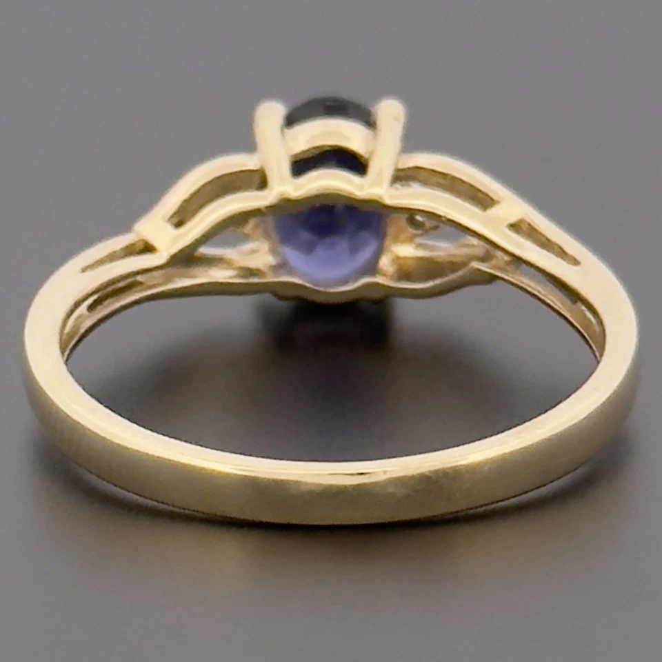 Anillo de tres piedras de oro amarillo de 9 quilates de iolita y diamantes talla N con sello Foto 4 de 4