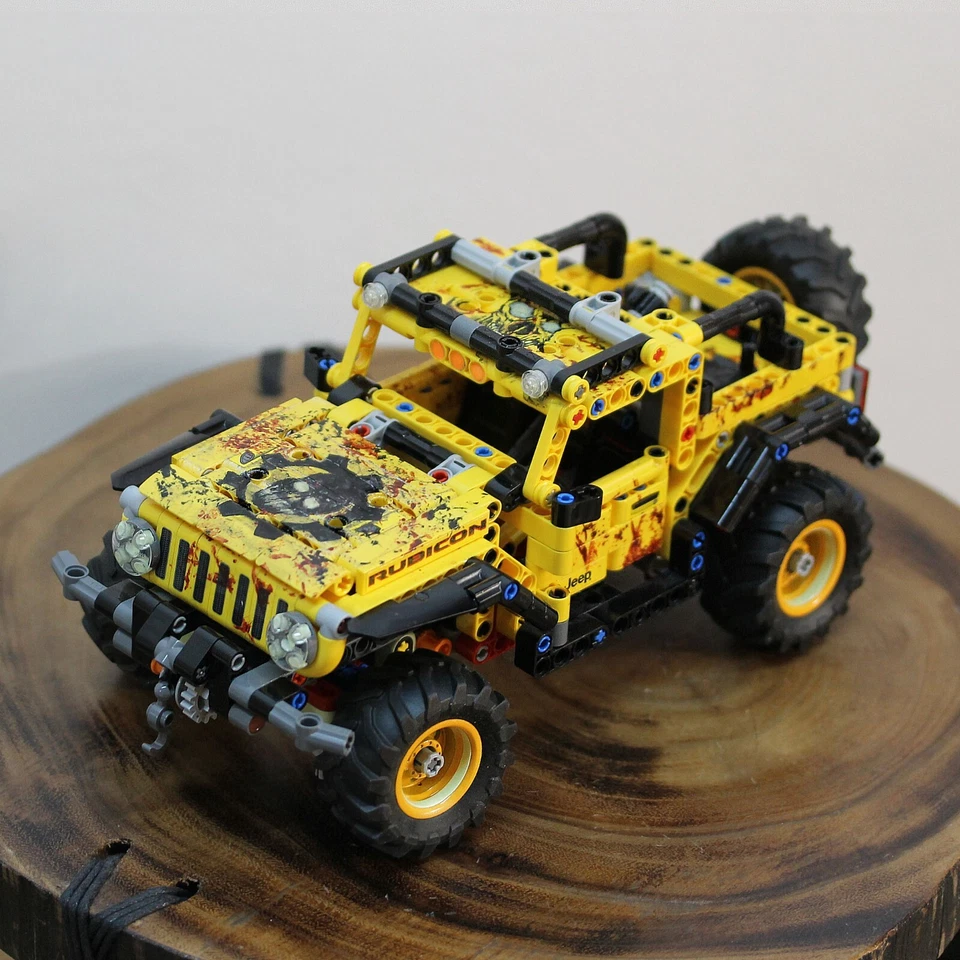 Coche de juguete CONSTRUIDO LEGO Technic Jeep Wrangler 4x4 42122 - tema Apocalipsis zombie Foto 2 de 4