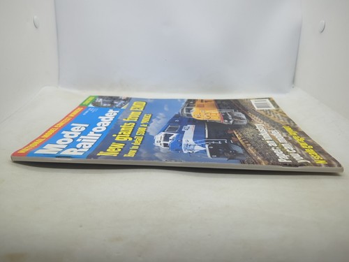 Model Railroader October 1998 New Giants From EMD - Picture 11 of 11