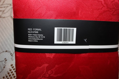 Choice - NEW Robert Stanley Christmas Red Poinsettia Table Cloths Linen Napkins - Picture 4 of 10