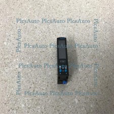 Festo SDE3-V1S-B-WQ4-2P-M8 Pressure Sensor